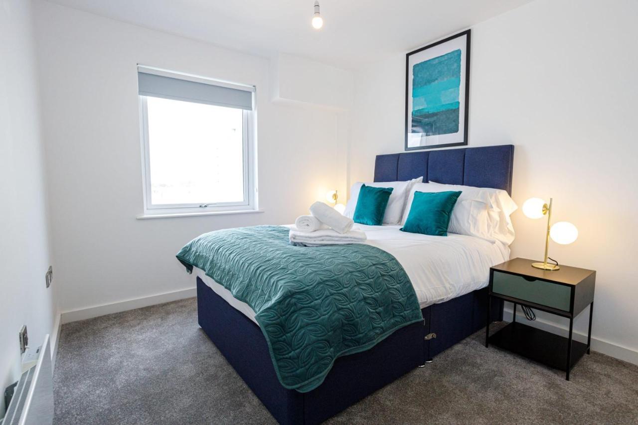 Contemporary 2 Bedroom Duplex In Salford Manchester Exteriér fotografie